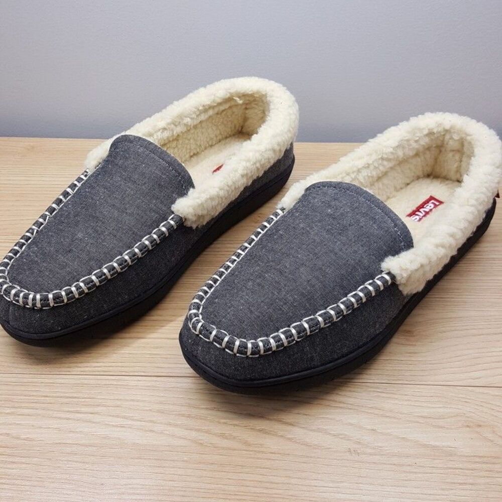 LEVI'S Slippers Mens Size 9.5 10.5 Grey Slip On Sherpa Plush Lined Memory Foam